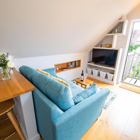 The Loft At The Little Elms Apartment Motcombe ภายนอก รูปภาพ