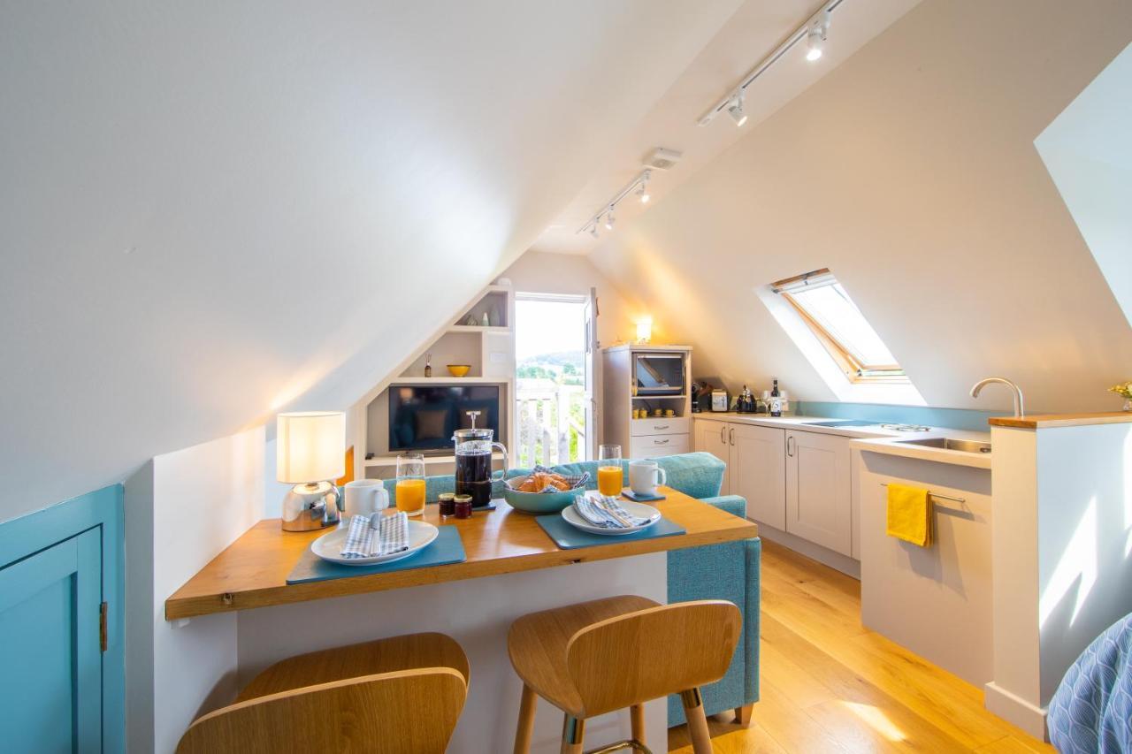 The Loft At The Little Elms Apartment Motcombe ภายนอก รูปภาพ
